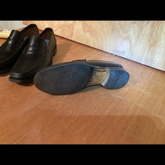 Best black bit loafer ever goes with every possible out fit in the world - Picture 2 of 3